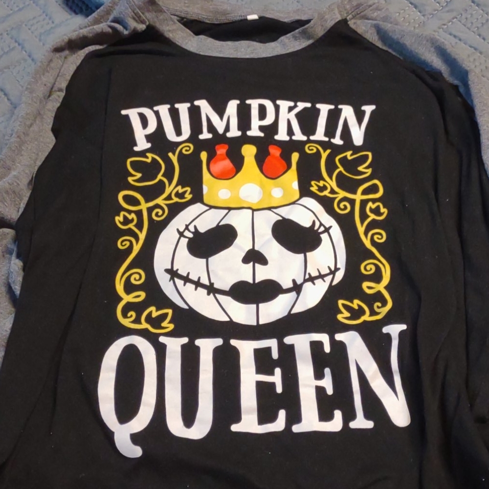Cute pumpkin Queen shirt